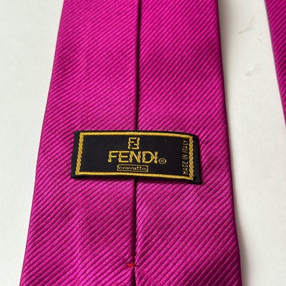 Fendi Men’s Silk Tie Made In Italy - Picture 5 of 5